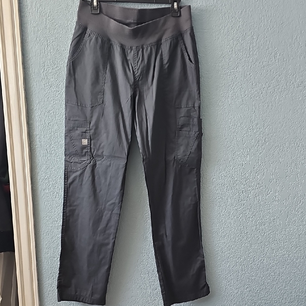 Butter-Soft Stretch Scrub Pants in Gray